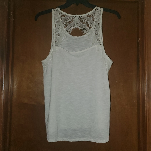 Vanity White Lace Tank - Picture 2 of 4